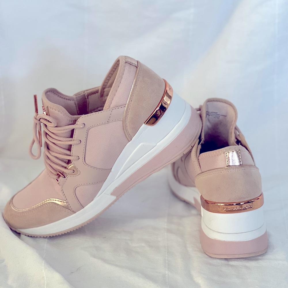 Michael Kors women’s Georgie Trainer Sneaker. Wedge/platform look size 6.5